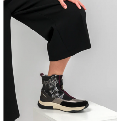 Botas Desportiva preta Metálica Anekke