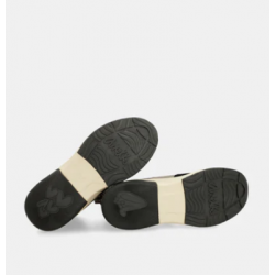 Botas Desportiva preta Metálica Anekke