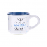 Chávena de café "Aqui bebe um amigo genial"